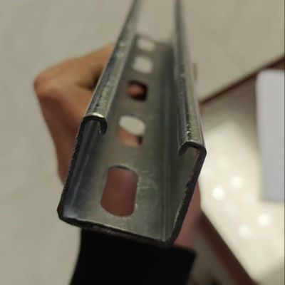 Q195-Q345 Warmgewalzte Galv C-Kanal-Metallverstärkung Verzinktes Stahl